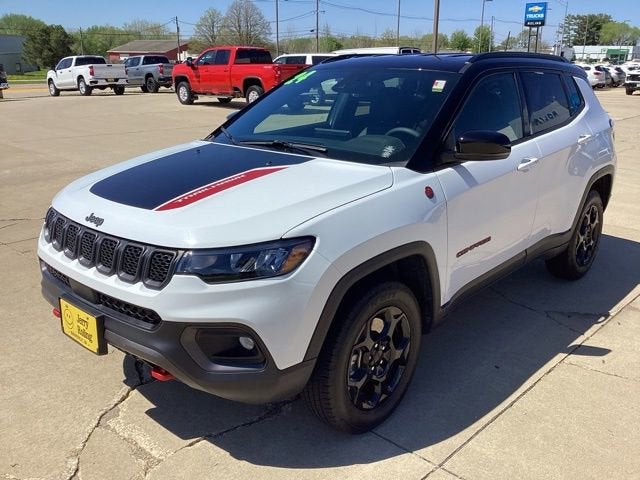2024 Jeep Compass Trailhawk in White — front three-quarter view