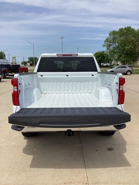 2023 Chevrolet Silverado 1500 — detail view