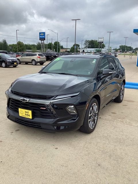 2025 Chevrolet Blazer RS in Black — front three-quarter view